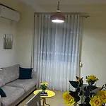 Marina Premium & 4* Vlorë