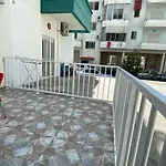 Marina Premium & 4* Vlorë