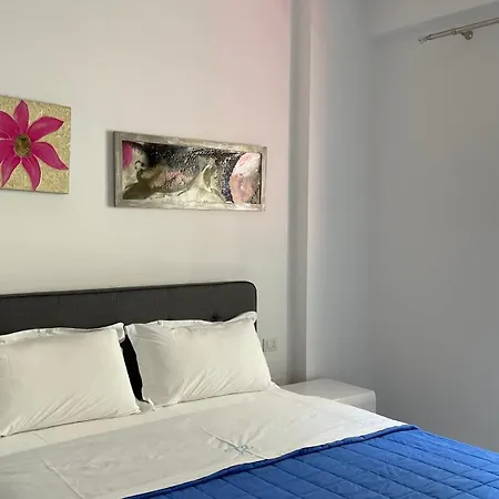 Hotell Marina Premium & Vlorë