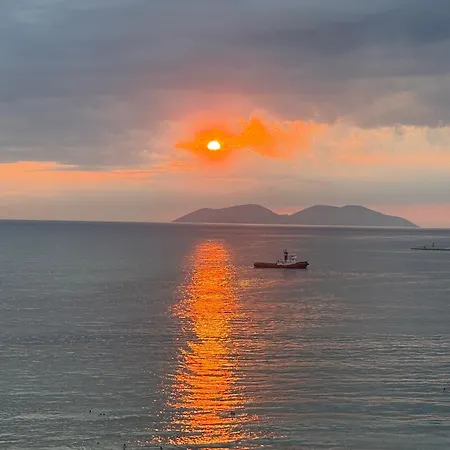 Marina Premium & Szálloda Vlora