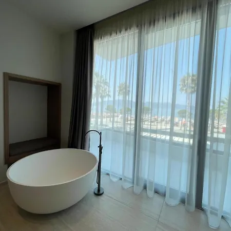 Hotell Marina Premium & Vlorë